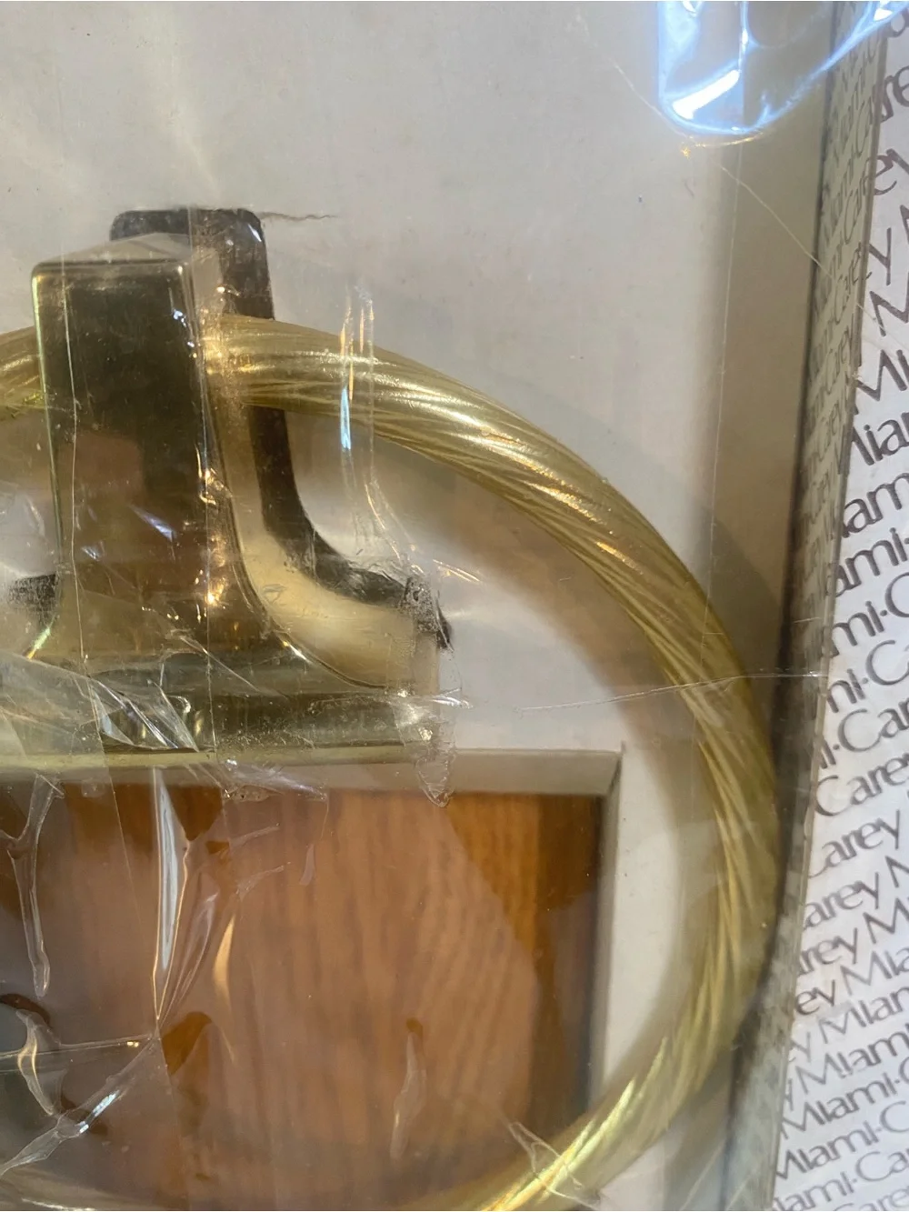 NIB Vintage Miami-Carey Polished Brass & Oak Bathroom Towel Ring